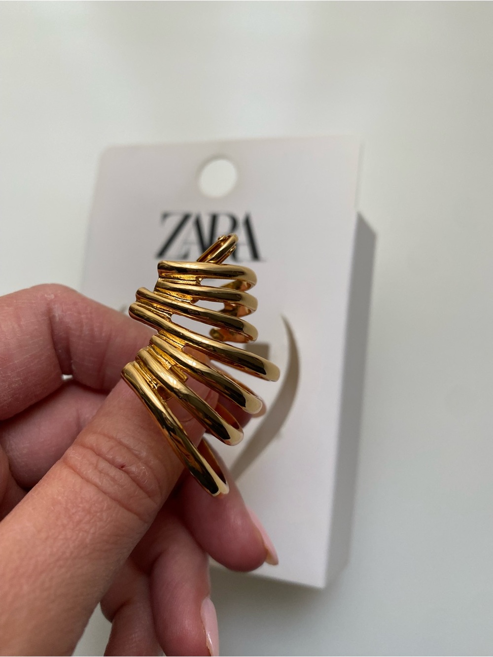 ZARA EAR CUFFS EARRINGS IN GOLD COLOR FASHION EARRINGS - Picture 4 of 7